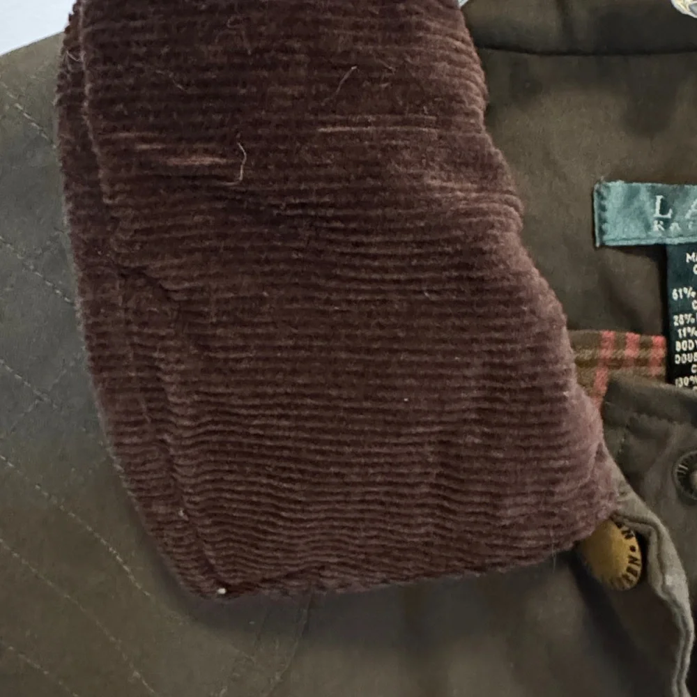 Ralph Lauren Green Barn Coat with snap closure & Corduroy collar - Picture 4 of 7